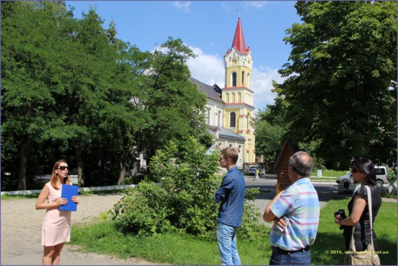 IMG_9827-1024x768-800x535 Старосамбірська міська рада організувала екскурсію для гостей туристичного семінару