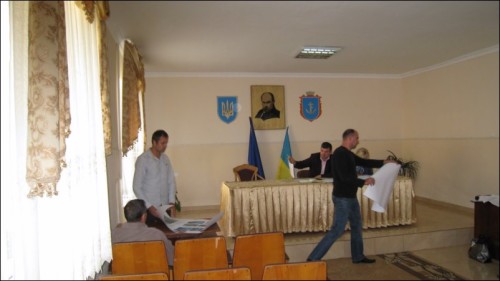 IMG_3104-800x600-500x281 Старосамбірські депутати заслухали комунальників про готовність до зими