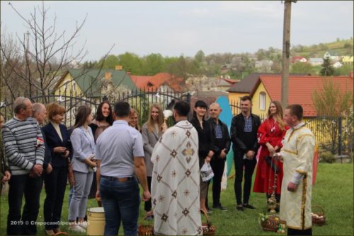 IMG_4616-800x600-500x334 У Старому Самборі віряни освятили великодні кошики (фото)