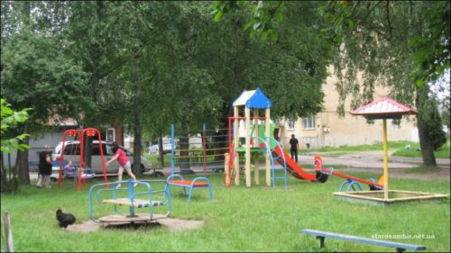 IMG_7009-Kopiiuvaty-500x281 В Старому Самборі обладнали нові дитячі майданчики. Міська рада реалізовує обласні проекти