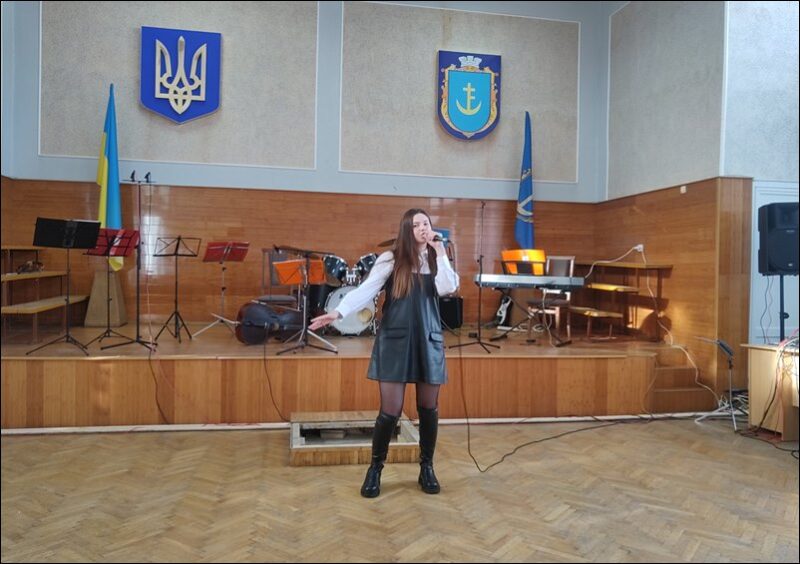 IMG_20220121_122710-800x600-1-800x564 У Старому Самборі організували святковий концерт, приурочений Дню Соборності України