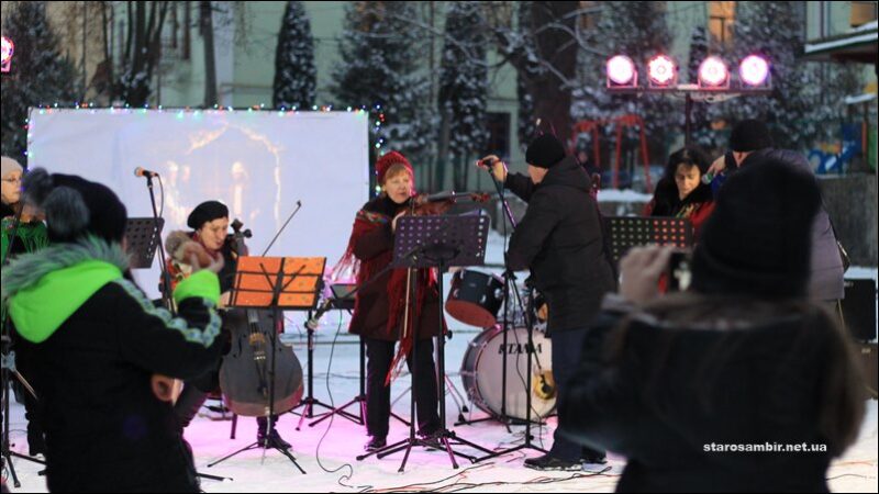IMG_3614-800x600-Starosambirs-ki-visti-800x450 У Старому Самборі провели фестиваль колядок та щедрівок «Різдвяні візерунки»