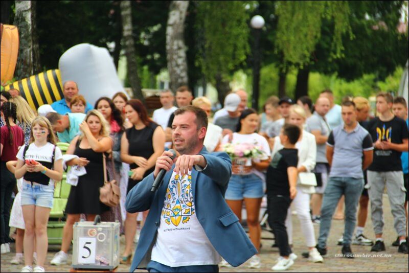 IMG_6172-Starosambirski-visti-800x534 У Старому Самборі відбувся концерт для підтримки ЗСУ