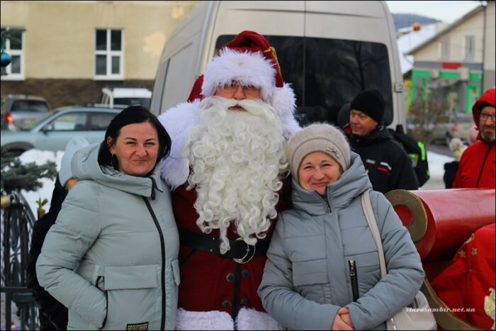 IMG_9168-Starosambirski-visti-700x467 Старий Самбір відвідав Святий Миколай!