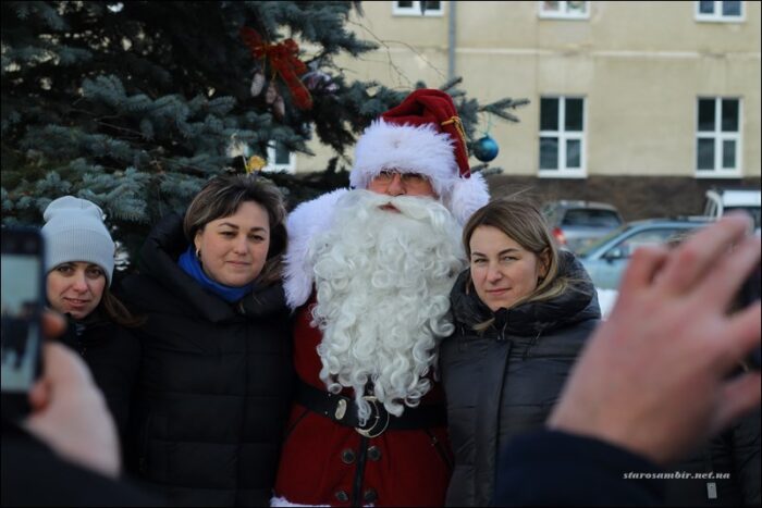 IMG_9180-Starosambirski-visti-700x467 Старий Самбір відвідав Святий Миколай!
