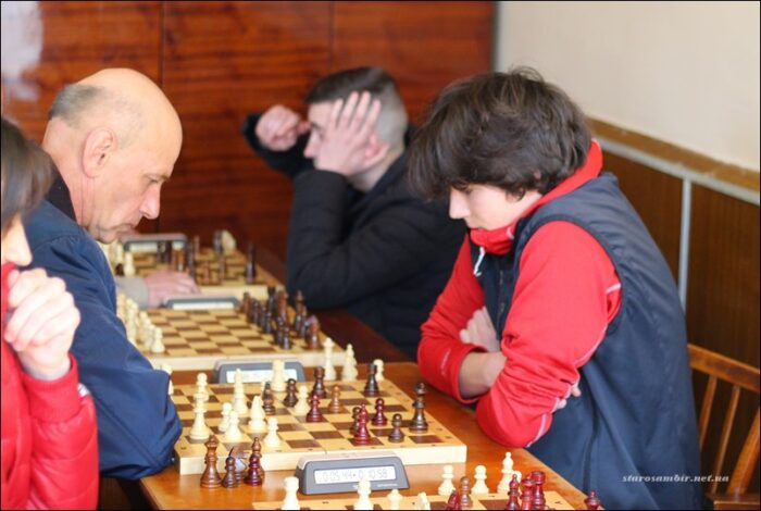 IMG_0166-Starosambirski-visti-700x470 Визначилися лідери шахового турніру у Старому Самборі