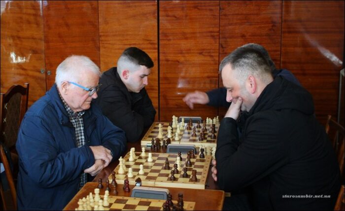 IMG_0177-Starosambirski-visti-700x429 Визначилися лідери шахового турніру у Старому Самборі