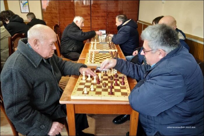SHakhovyy-turnir-6-970-Starosambirski-visti-700x468 Триває чемпіонат міста з шахів (відео)