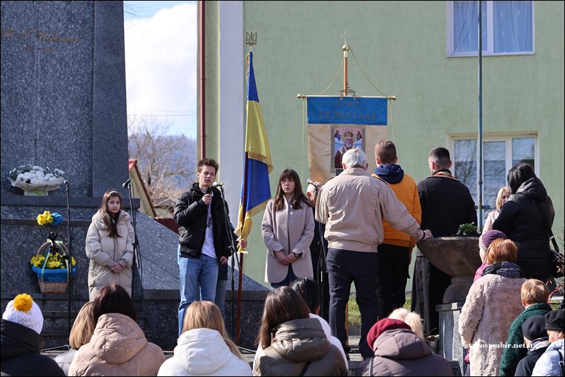 IMG_1028-Starosambirski-visti Тарасу Шевченку — 210