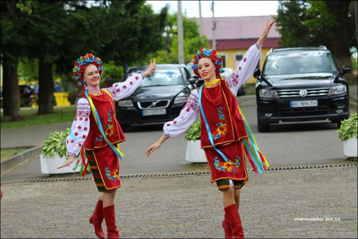 IMG_0789-Starosambirski-visti-700x467 Фестиваль хореографічного мистецтва "Ворота Карпат"