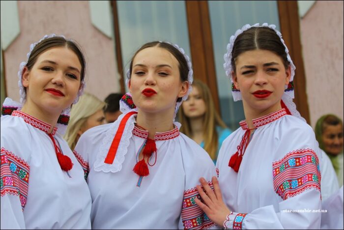 IMG_0804-Starosambirski-visti-700x467 Фестиваль хореографічного мистецтва "Ворота Карпат"