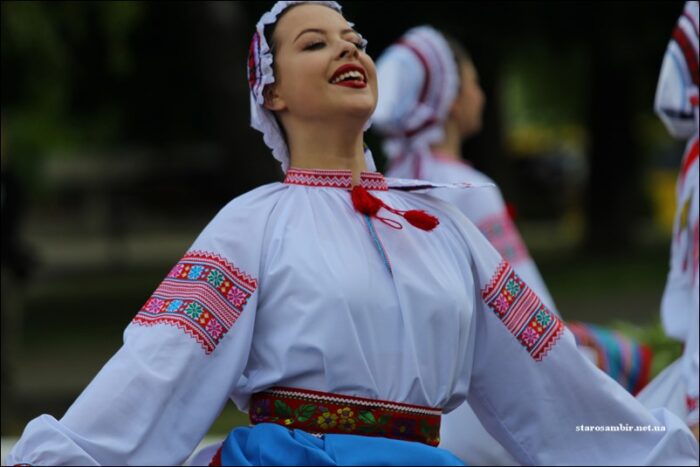 IMG_0829-Starosambirski-visti-700x467 Фестиваль хореографічного мистецтва "Ворота Карпат"