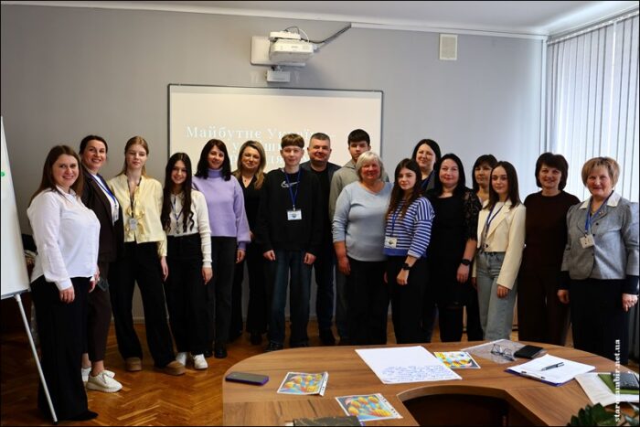 IMG_3131-Starosambirski-visti-700x467 Круглий стіл: Майбутнє України – за успішними громадянами