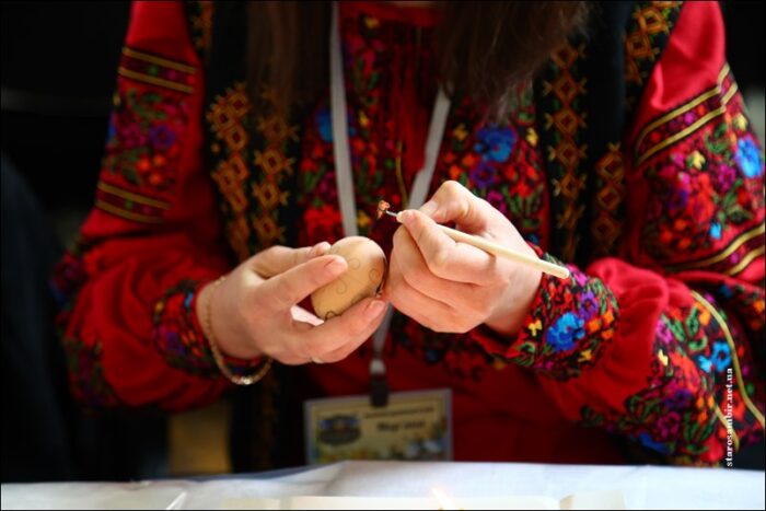 IMG_4447-Starosambirski-visti-700x467 Писанковий рекорд у Старому Самборі