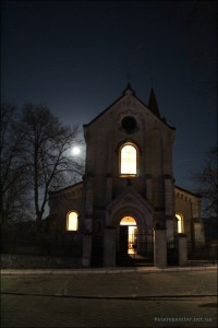 IMG_0912-Exursant-200x300 Фотографії нічного міста